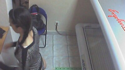 Mulher sexy abrindo video porno nacional caseiro as abas revelando bondade rosa